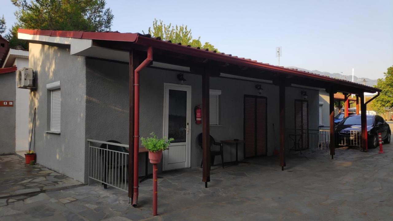 Camping Mitikas And Bungalows プラカ・リトホロ エクステリア 写真