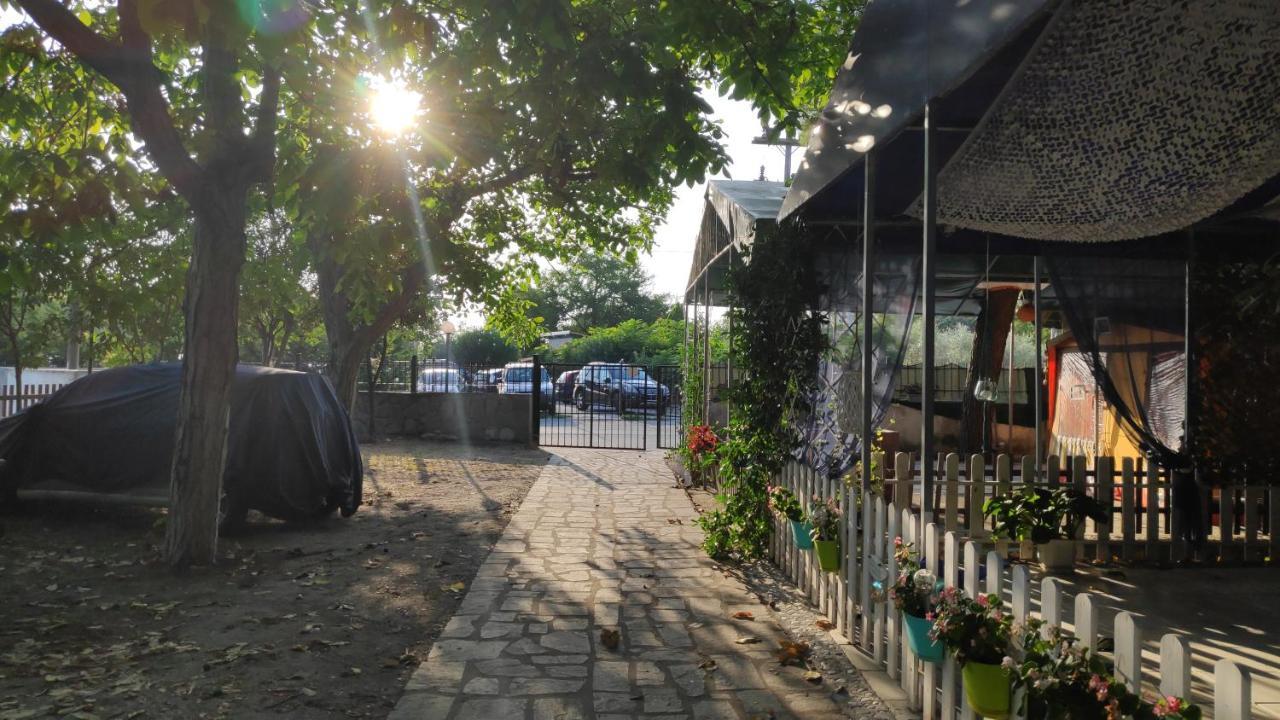Camping Mitikas And Bungalows プラカ・リトホロ エクステリア 写真